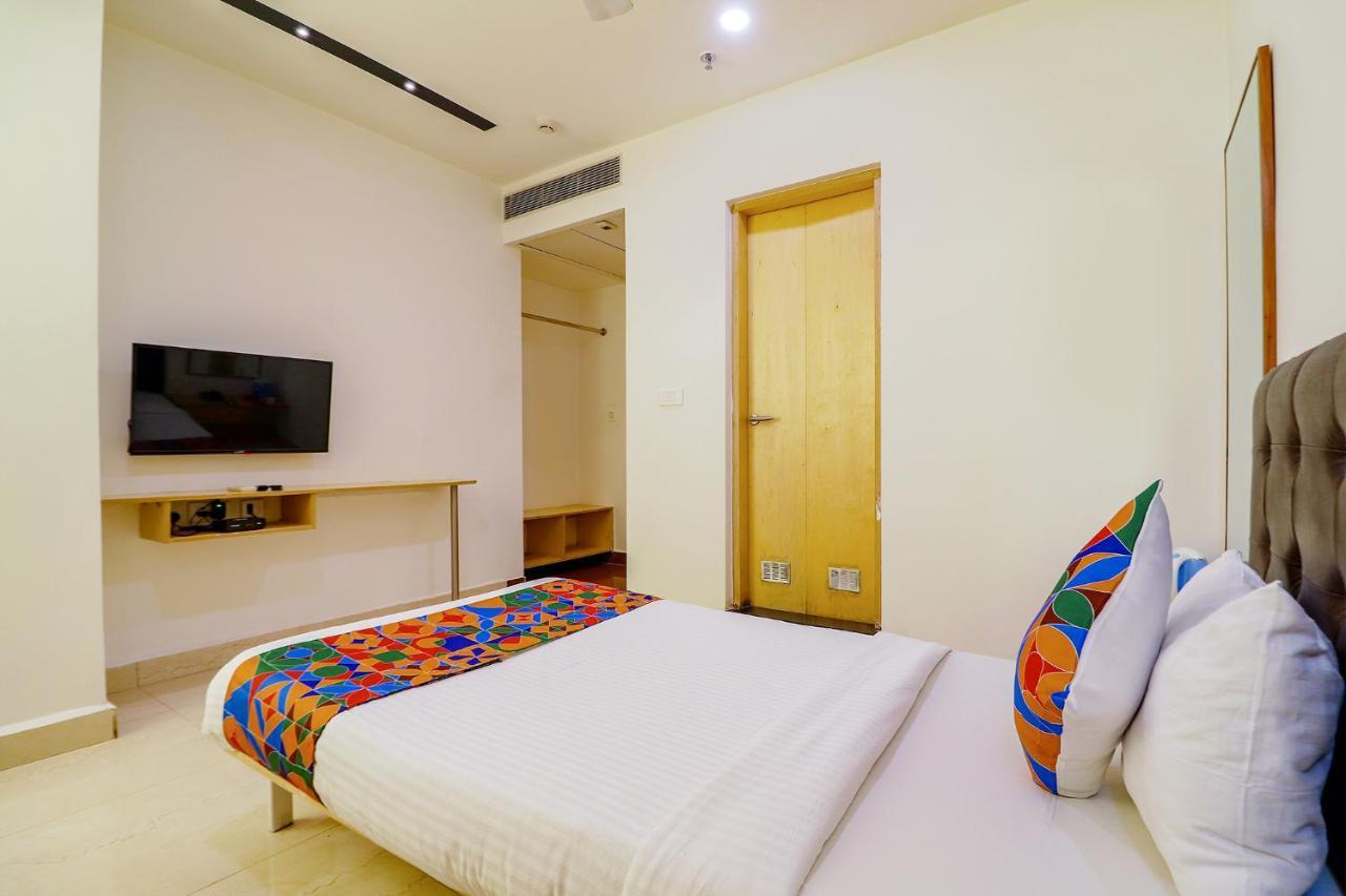 Fabhotel Aamantran & Banquet Halls - Nr Rtc X Roads Metro Station 海得拉巴 外观 照片