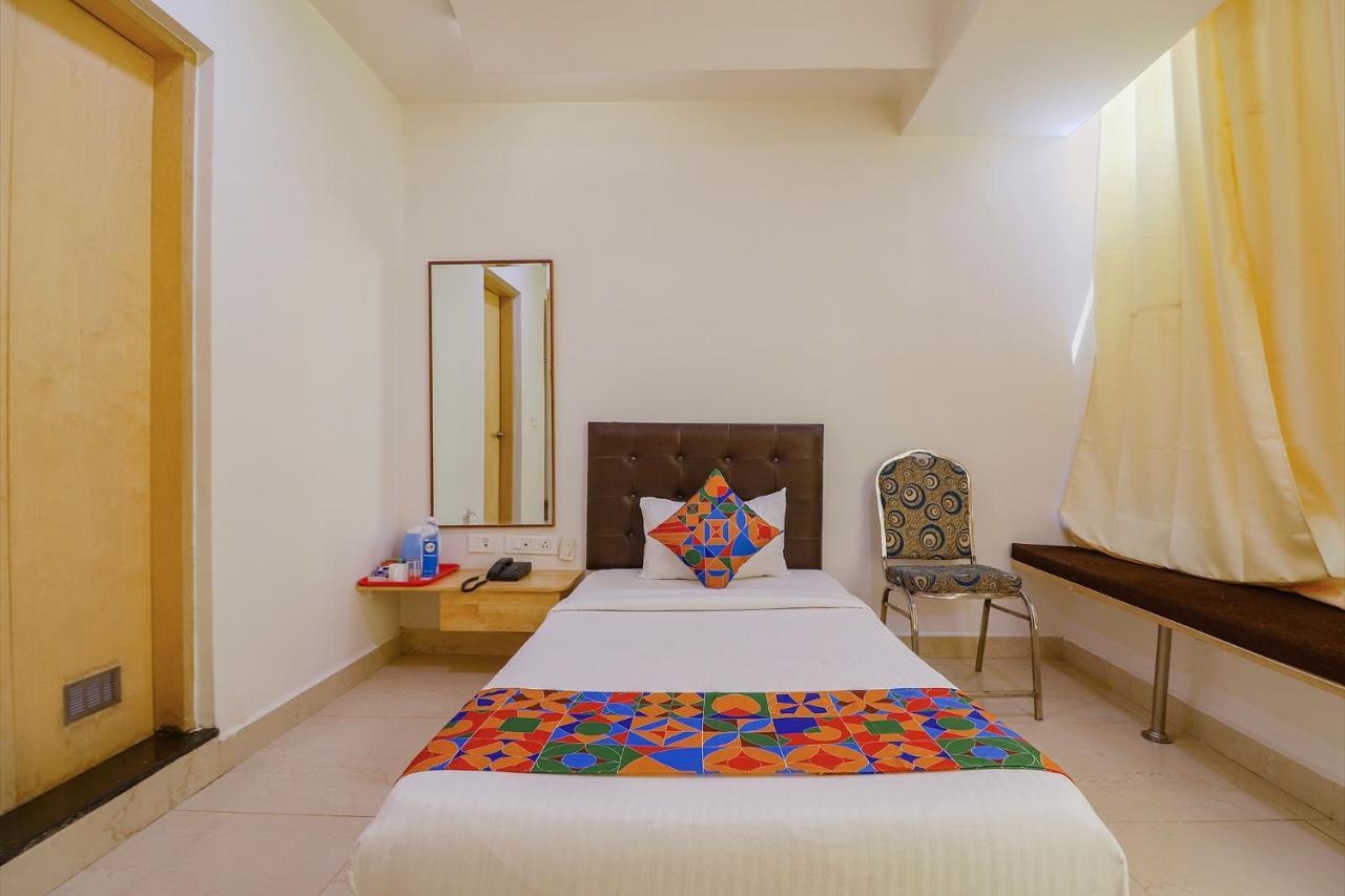 Fabhotel Aamantran & Banquet Halls - Nr Rtc X Roads Metro Station 海得拉巴 外观 照片
