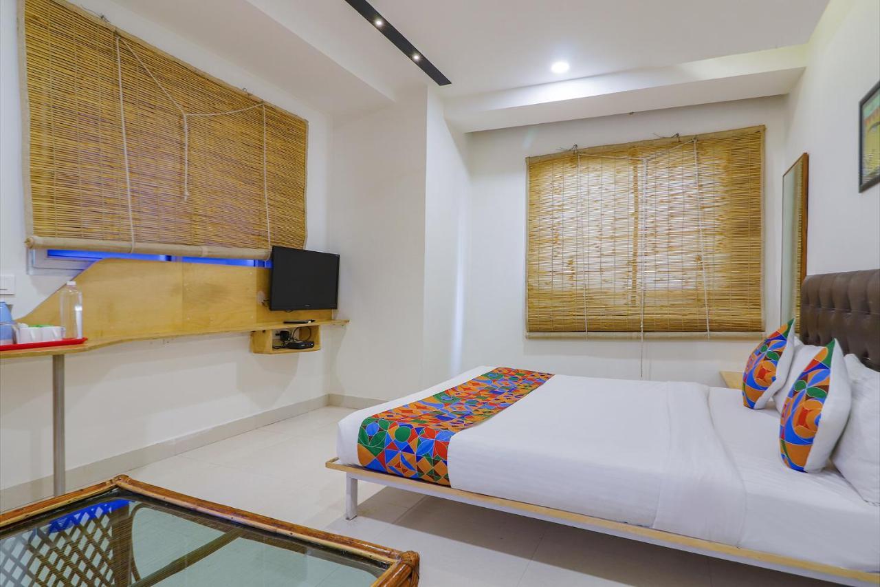 Fabhotel Aamantran & Banquet Halls - Nr Rtc X Roads Metro Station 海得拉巴 外观 照片